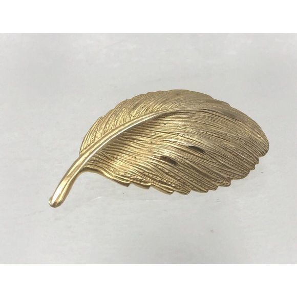 Gold Tone Feather Brooch Leaf Pin Jewelry - Picture 5 of 9